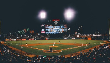 时光回溯，纪录片首映揭秘少年梅西诺坎普首粒进球幕后故事